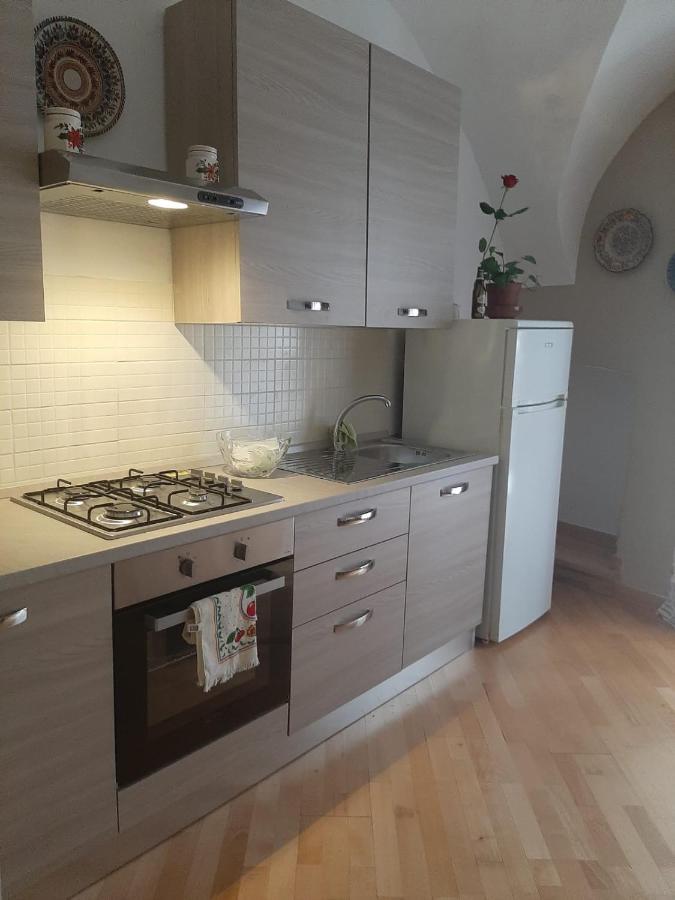Alloggi Piazza Umberto Primo Pacentro Eksteriør bilde